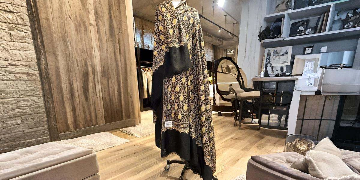 Authentic Jamawar Shawl 1