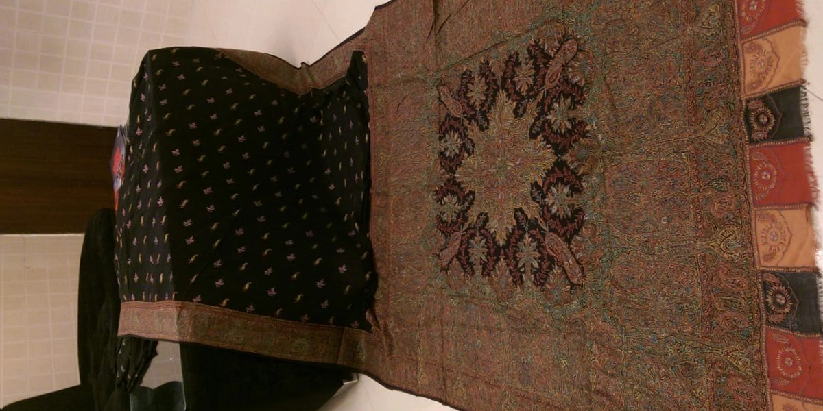Folded Jamawar Shawl